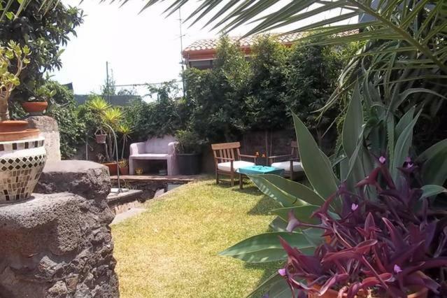 Le Casette Nel Borgo Hotel Ачиреале Екстериор снимка