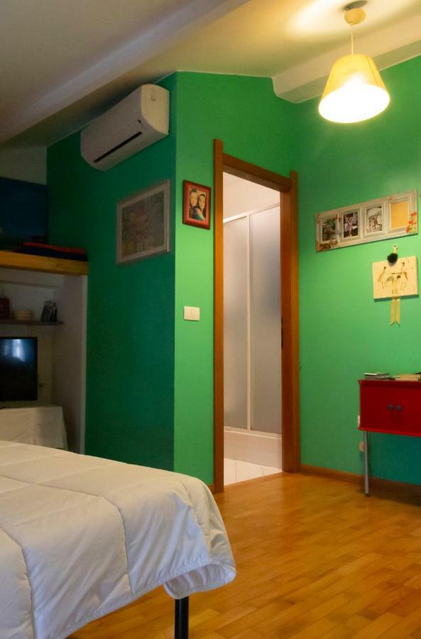 Le Casette Nel Borgo Hotel Ачиреале Екстериор снимка