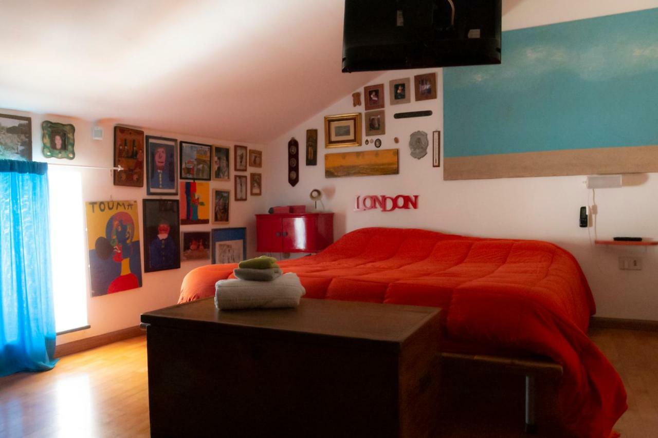 Le Casette Nel Borgo Hotel Ачиреале Екстериор снимка